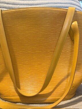 LV EPI TOTE